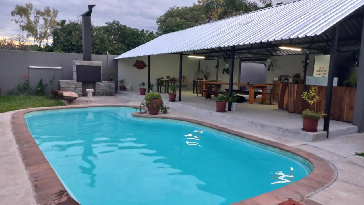 Urban Farm Haus Guesthouse Rundu Exterior foto